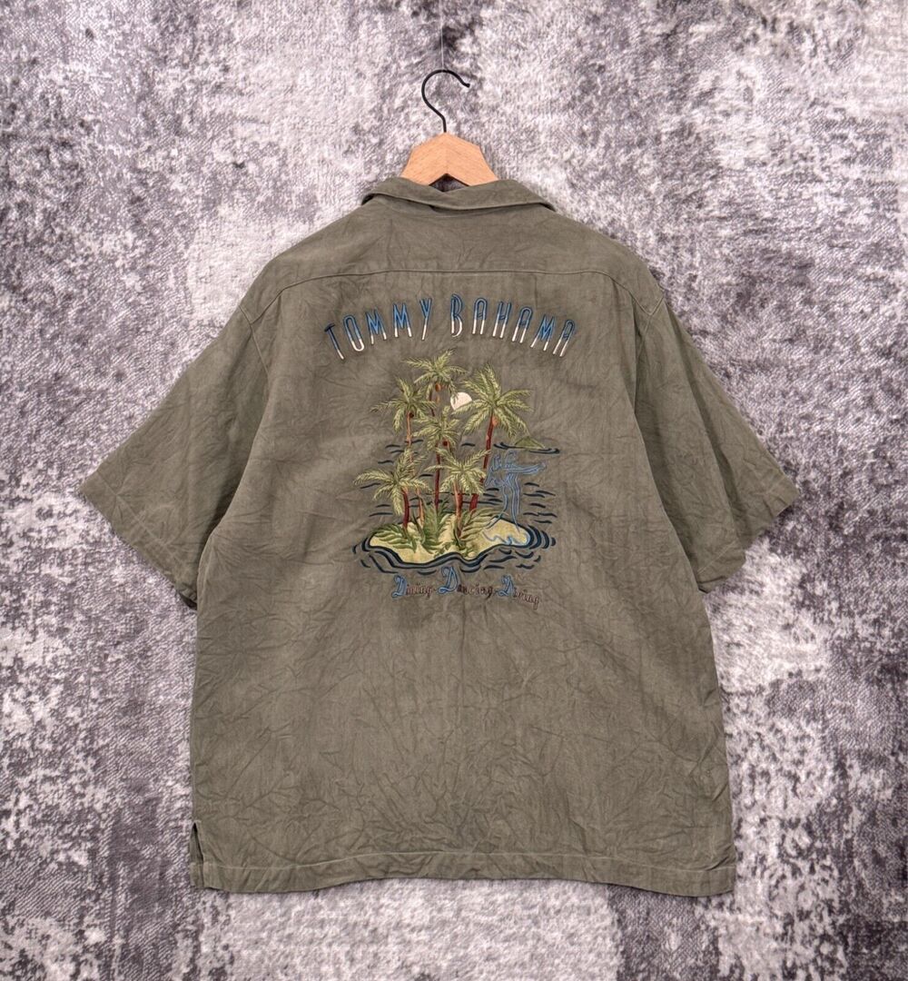 Tommy Bahama Shirt Medium Mens Green Silk Embroidered Short Sleeve Casual Button